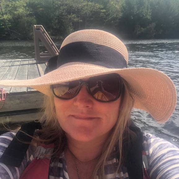 Meet your Posher, Tracy - Picture 1 of 1